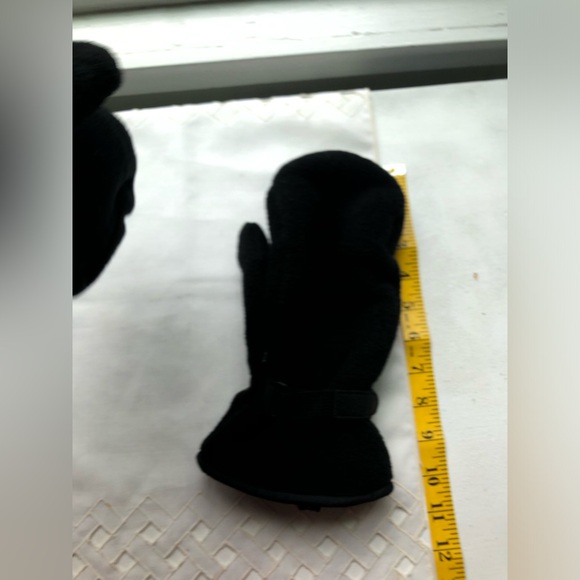 Perigee fleece mittens - thick! Size small. Strip of padding on thumb/palm shown - Picture 5 of 12